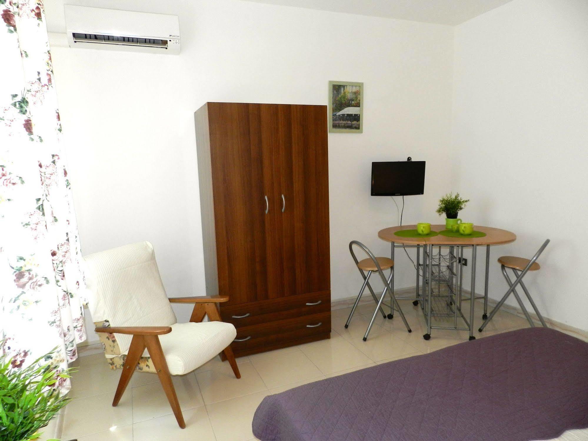 Orleans Apartments Palermo Exterior foto