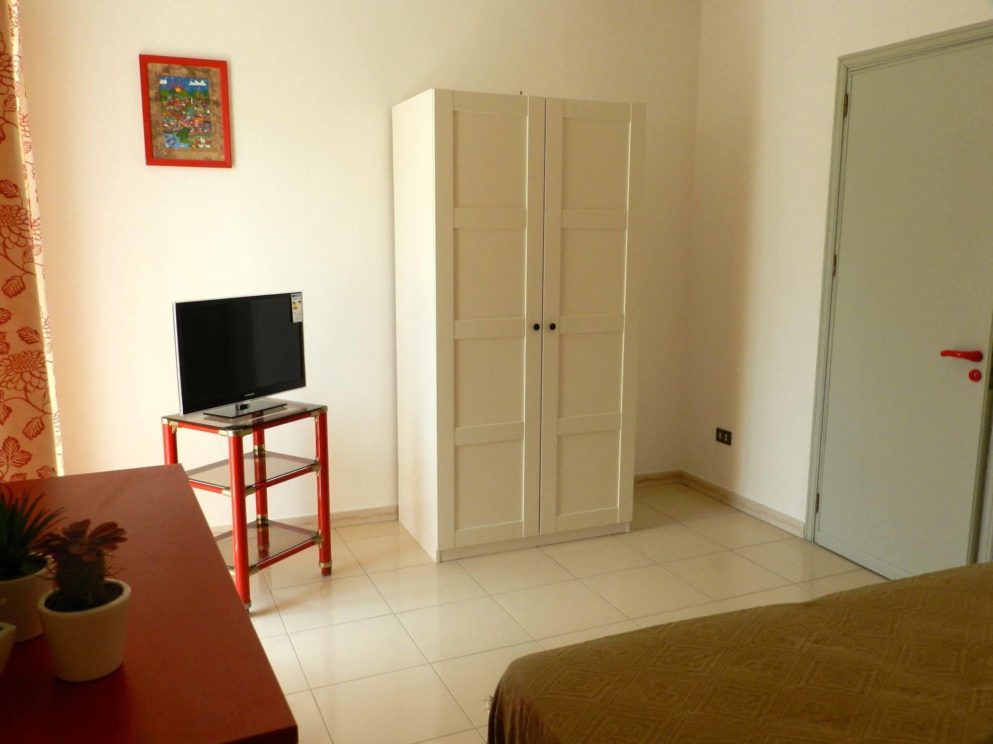 Orleans Apartments Palermo Exterior foto
